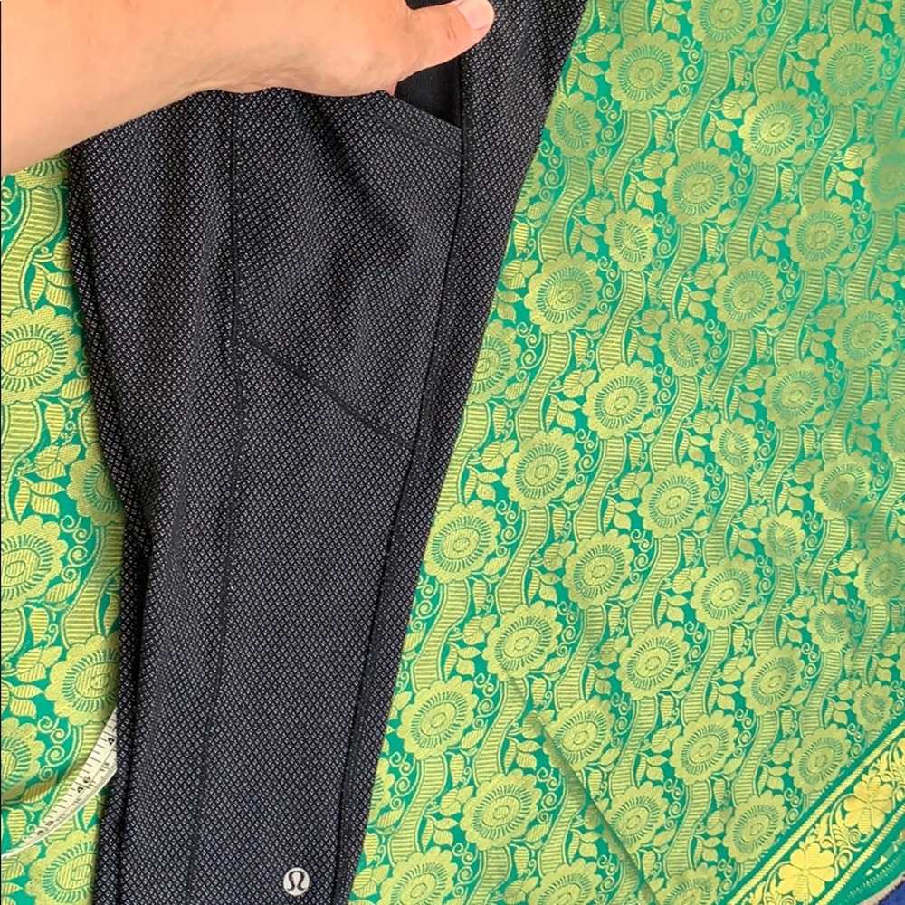 Lululemon Corp - Picture 7 of 7